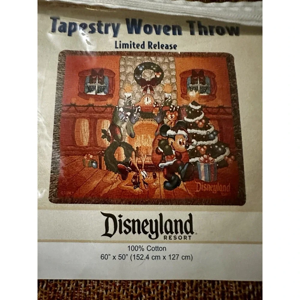 NEW Old Disneyland Resort Christmas Tapestry Woven Throw Blanket Limited Release